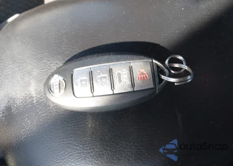 2014 Nissan Sentra Sr z USA, uszkodzony, nr VIN 3N1AB7AP0EY328067